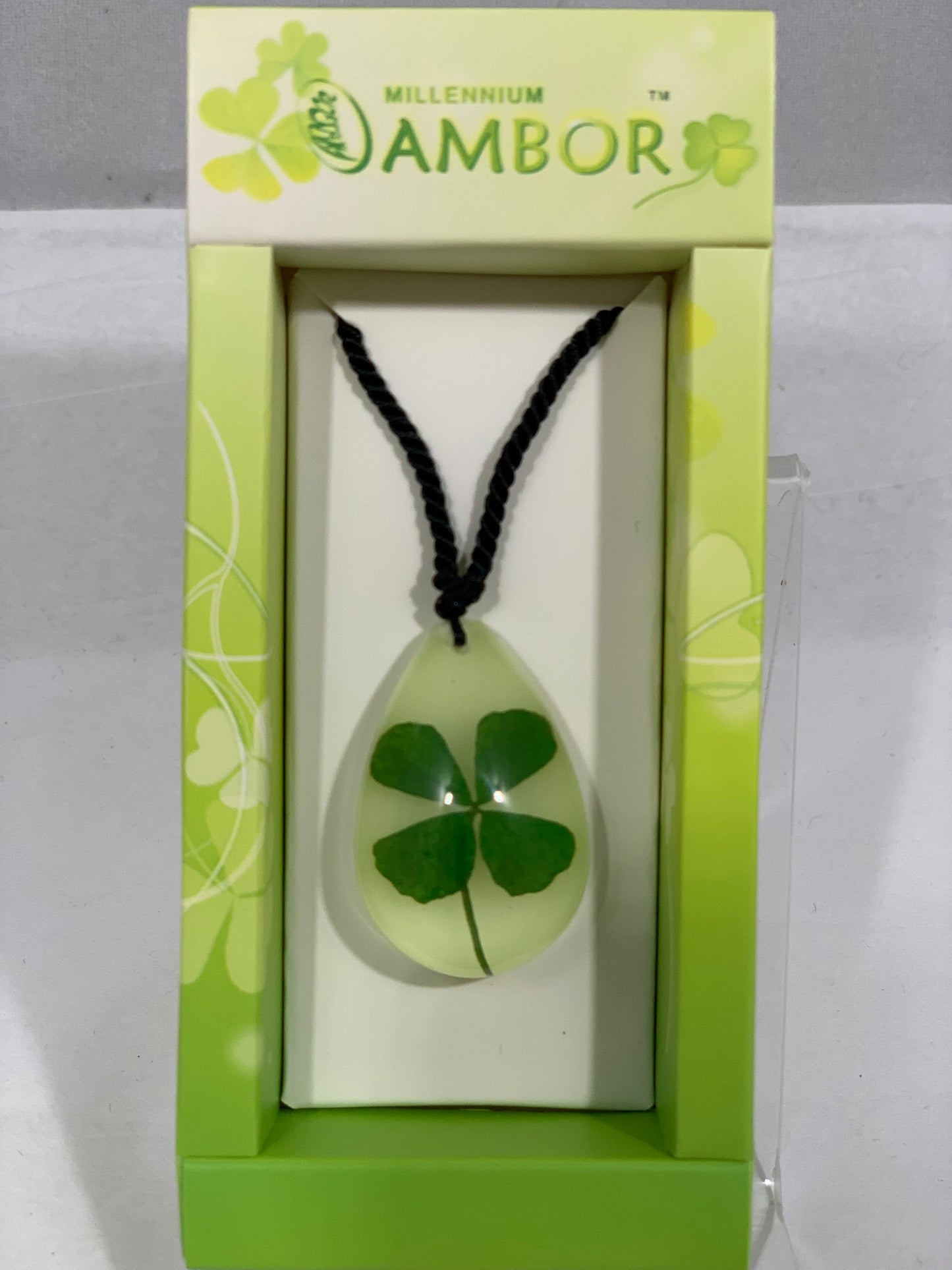 Lucky Clover Teardrop Necklace - Glow-in-the-dark